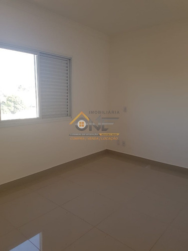 Imagem 4 de 10 de Apartamento - Ap00035 - 32892008