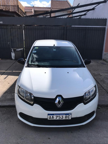 Renault Logan 2 1.6 8v Authentique 2016 Con Gnc Tomo Usado