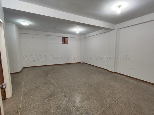Local En Venta Barquisimeto, Financiable , El Manteco Zona Muy Comercial Por Tradición. Jr
