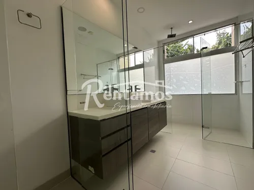 Casa En Arriendo En La Calleja. Cod A775894