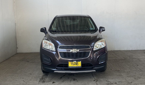 Imagen 2 de 13 de Chevrolet Trax 2015 1.8 Lt At
