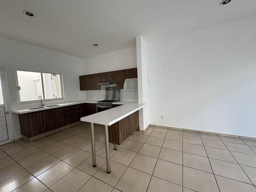 Casa En Venta En Claustros Delcampestre La Joya