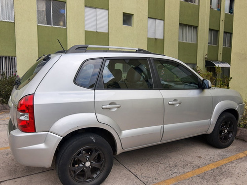 Imagem 1 de 8 de Hyundai Tucson 2016 2.0 Gls 4x2 Flex Aut. 5p