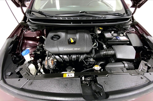 Imagen 10 de 25 de Kia Forte 4 Pts Ex, Tm6, A/ac, Bl, Camara Reversa 7, F Nie