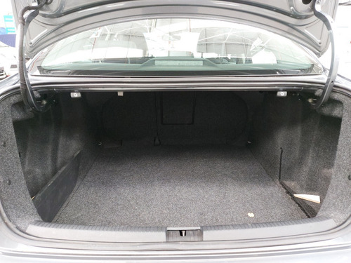 Imagen 11 de 15 de Volkswagen Vento 1.4 Highline