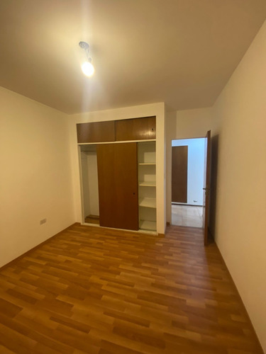 Imagen 7 de 14 de En Venta Dto 2 Amb. Tipo Duplex Interno Lanus Este (072)