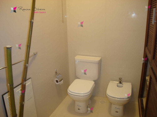 Casa En Mansa, 5 Dormitorios *- Ref: 7424
