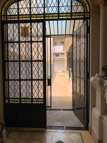 Imagen 2 de 14 de Importante Casa Alquiler Comercial 10 Amb