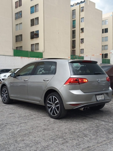 Imagen 3 de 11 de Volkswagen Golf 2017 1.4 Highline Dsg At