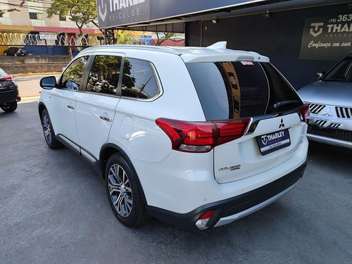 Imagem 14 de 15 de Mitsubishi Outlander 3.0 Gt 4x4 V6 24v