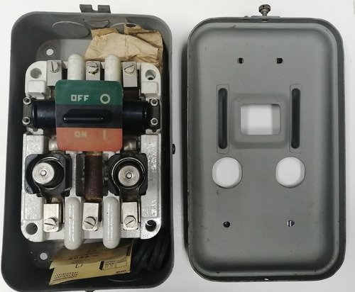 Bticino 0972 Interruptor Bipolar Con Fusible 2-1/2x75a 380v