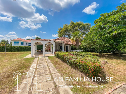 Imagen 24 de 30 de Casa De Recreo En Venta En Ricaurte - Cundinamarca
