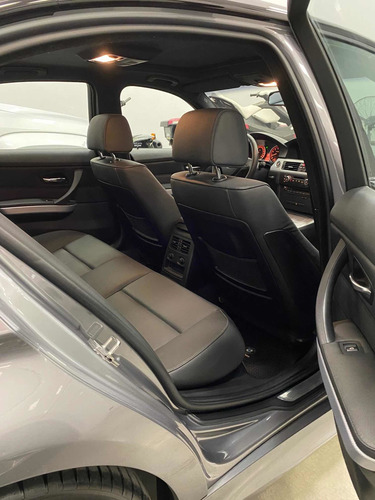 Imagen 10 de 15 de Bmw Serie 3 3.0 335i Sedan Xdrive 306cv 2010
