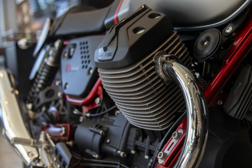 Guzzi V7 Ii Racer Onehaus Exclusivos Permutas Financiación.