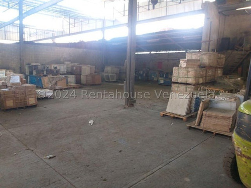 Ag. Vende Excelente Galpón, Ubicado El Palo Verde.