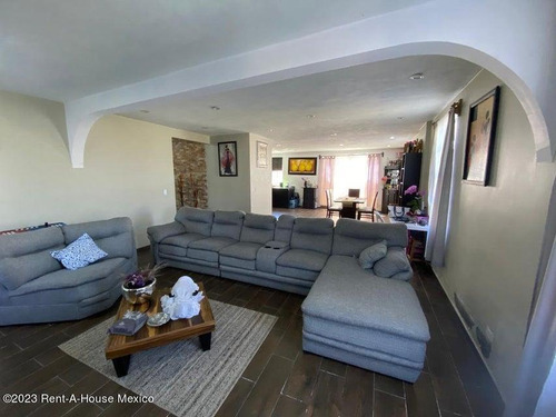 Casa En Venta En Otzolotepec ,villa Cuauhtemoc Gis24-1408