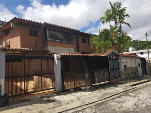 Venta De Casa En Urb San Luis Con Garita De Seguridad
