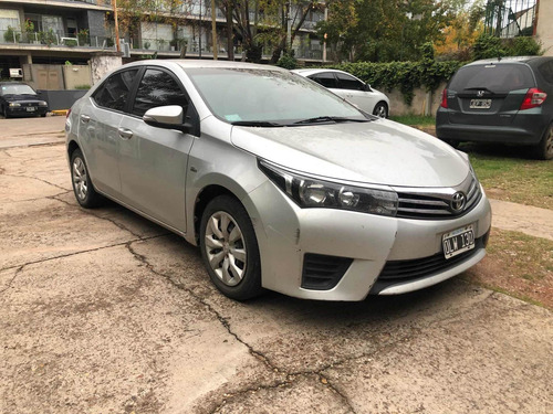 Imagen 2 de 14 de Toyota Corolla 2014 1.8 Xli Cvt 140cv