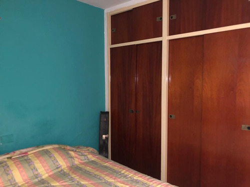 Imagen 4 de 14 de Casa De 3 Ambientes Y Cochera En Esqina C .madero