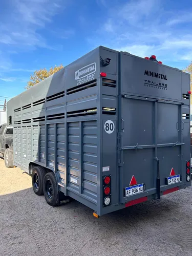 Trailer Semirremolque 9 Caballos Homologado Patentable Lcm