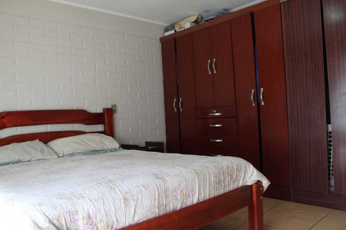 Imagen 12 de 27 de Amplia Y Luminosa Casa, Villa Jardines De Santa María, Maipú