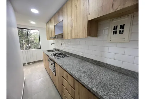 Venta De Apartamento En El Occidente, Sector Los Pinos