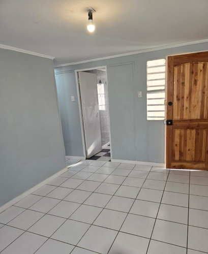 Arriendo Departamento Villa Los Profesores, Metro Ecuador