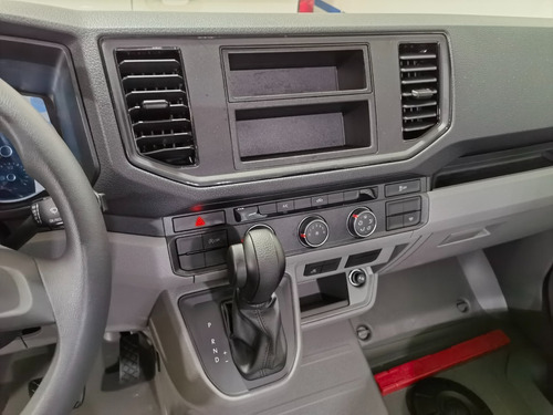 Imagen 8 de 14 de Volkswagen Crafter Pasajeros Automatica Tip, 2021 4.9l.