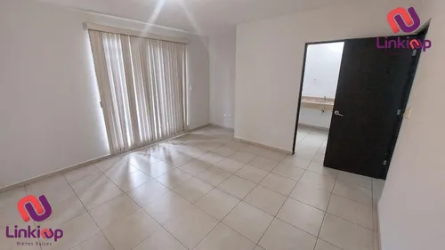 Casa En Renta En Privada Con Parque Calzadas De Anahuac En Escobedo N.l.