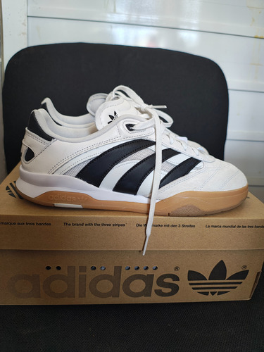 Adidas Predator Mundial (Usado)