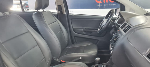 Volkswagen Fox 1.6 MSI COMFORTLINE 8V FLEX 4P AUTOMATIZADO