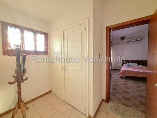 Trigal Norte Hermosa Casa Dos Niveles En Venta Ubicada En Valencia 25-20597 Eloisa Mejia