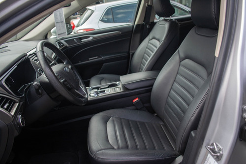 Imagen 10 de 15 de Ford Fusion 2017