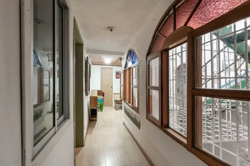 Casa En Venta En La Candelaria. Cod V13396