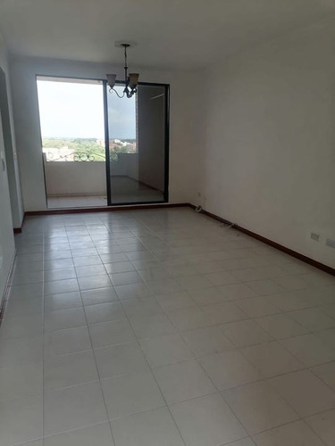 Venta Apartamento En La Hacienda, Sur De Cali 156.