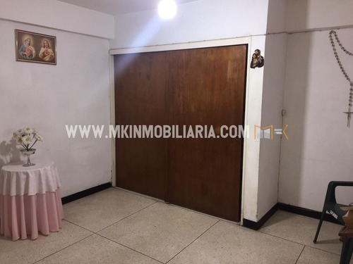 Imagen 12 de 29 de Mk Inmobiliaria Vende Espectacular Quinta En El Vigía, Calle Santa María, Los Teques / 04126968207