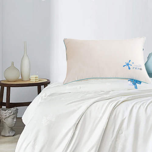 Hoteles De Cinco Estrellas Three Proof Pillow Core, Suave Y