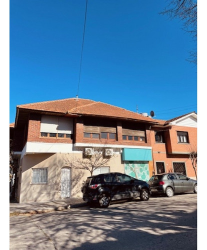 Venta Ph 4 Amb. C/ Dep. Primer Piso. Chauvin
