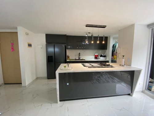 Imagen 2 de 19 de Gigante Apartamento En Venta Sabaneta Loma San Jose