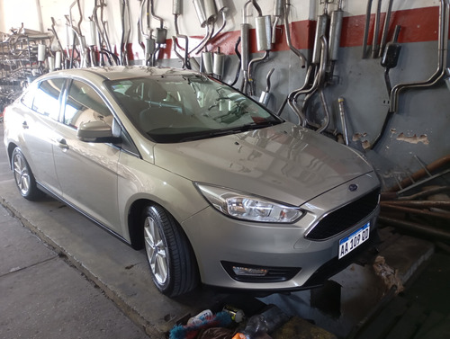 Ford Focus III 1.6 Sedan S