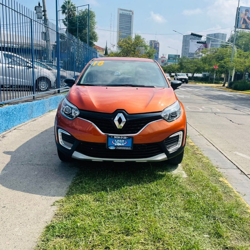 Imagen 2 de 15 de Renault Captur Intens Manual 2018