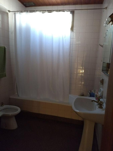 Chalet -amplio Lote- Villa Urquiza