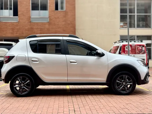 Renault Stepway 1.6 Intens