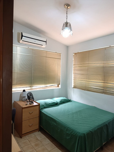 Casa En Venta En Valles De Camoruco Calle Cerrada Mcc