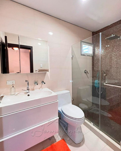 En Venta Hermosa Casa Con Piscina 410 M² Urb. San Jacinto Maracay Aragua