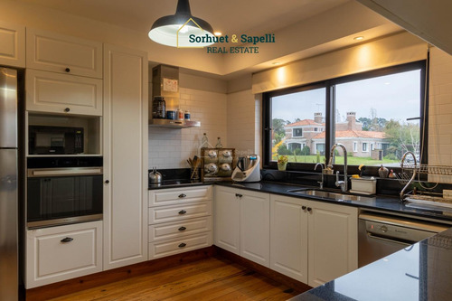 Magnífica Casa En Venta En Barrio Privado Carmel