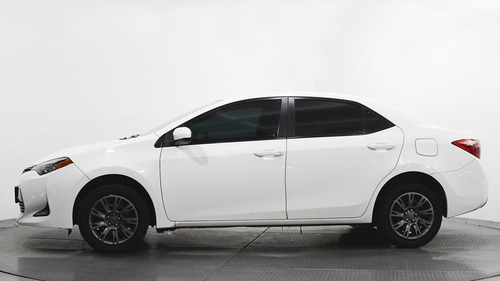 Imagen 2 de 15 de Toyota Corolla 2017 1.8 Le Cvt