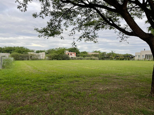 Terreno En Praderas De San Lorenzo