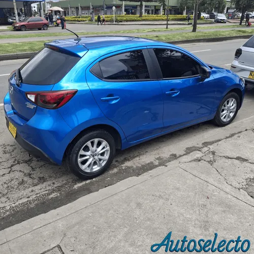 Mazda 2 TOURING 1.5