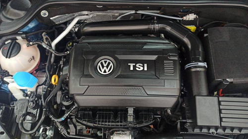 Volkswagen Jetta 2.0 Tsi Highline 211cv Gasolina 4p